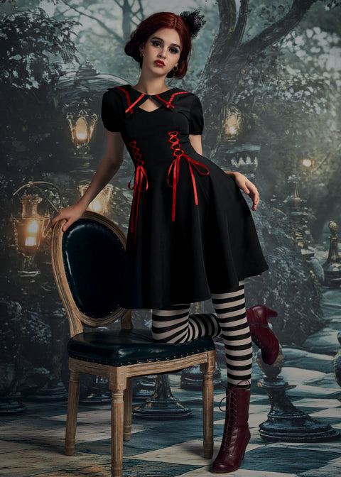 Robe gothique trapèze à bordures noires et rouges-8