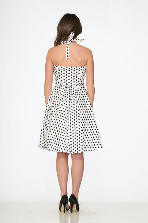 Robe dos nu à pois blancs et noirs-5