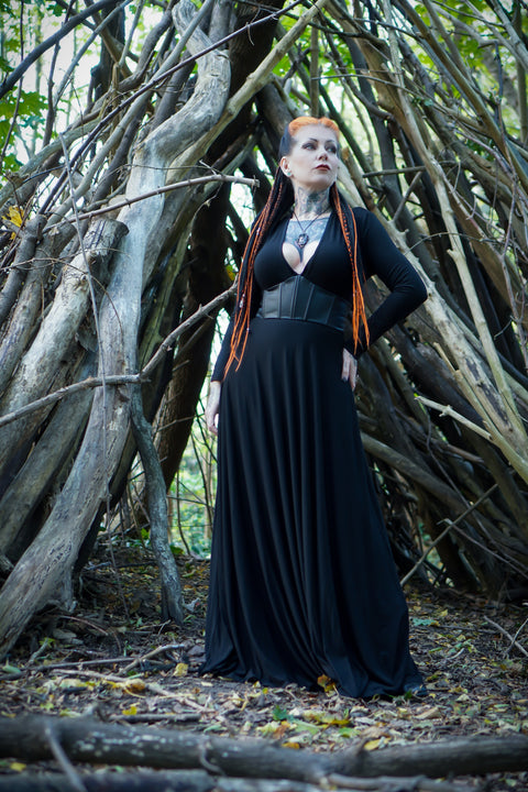 Robe longue Blair en jersey avec corset en cuir vegan à la taille.-6