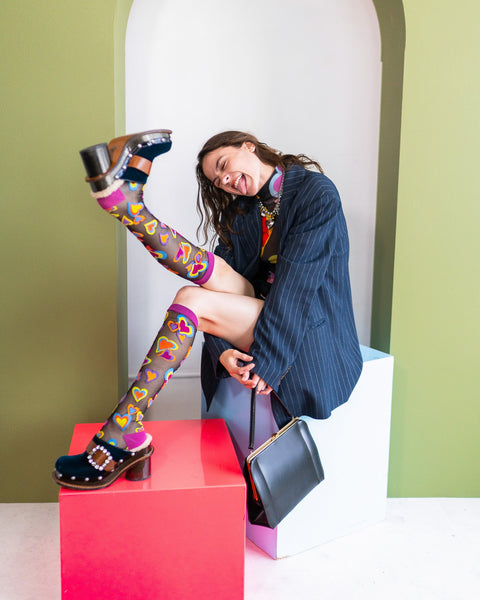 Chaussettes hautes noires transparentes Y2K Hearts-8