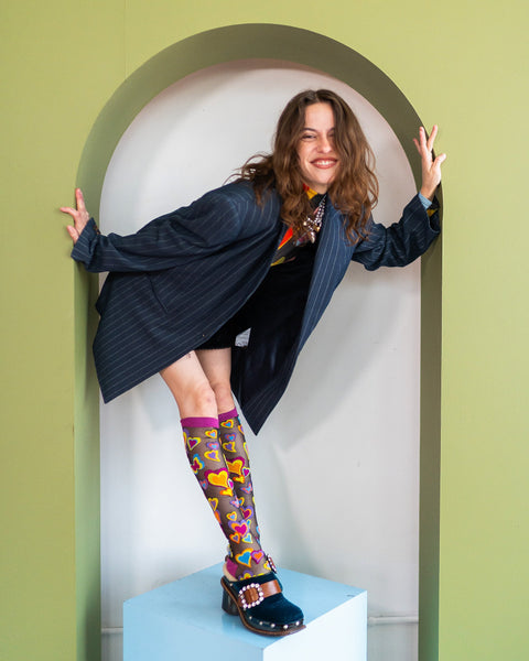 Chaussettes hautes noires transparentes Y2K Hearts-3